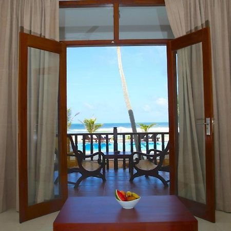 Whispering Palms Hotel Bentota Eksteriør bilde